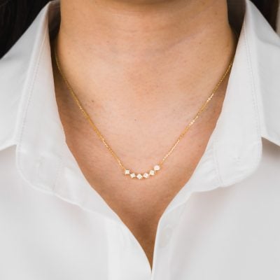 GOLD AILEEN NECKLACE ON HUMAN