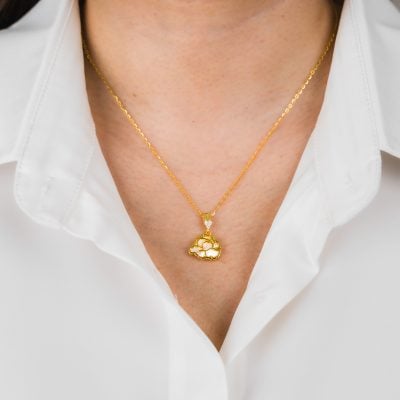 GOLD CAMELLIA NECKLACE